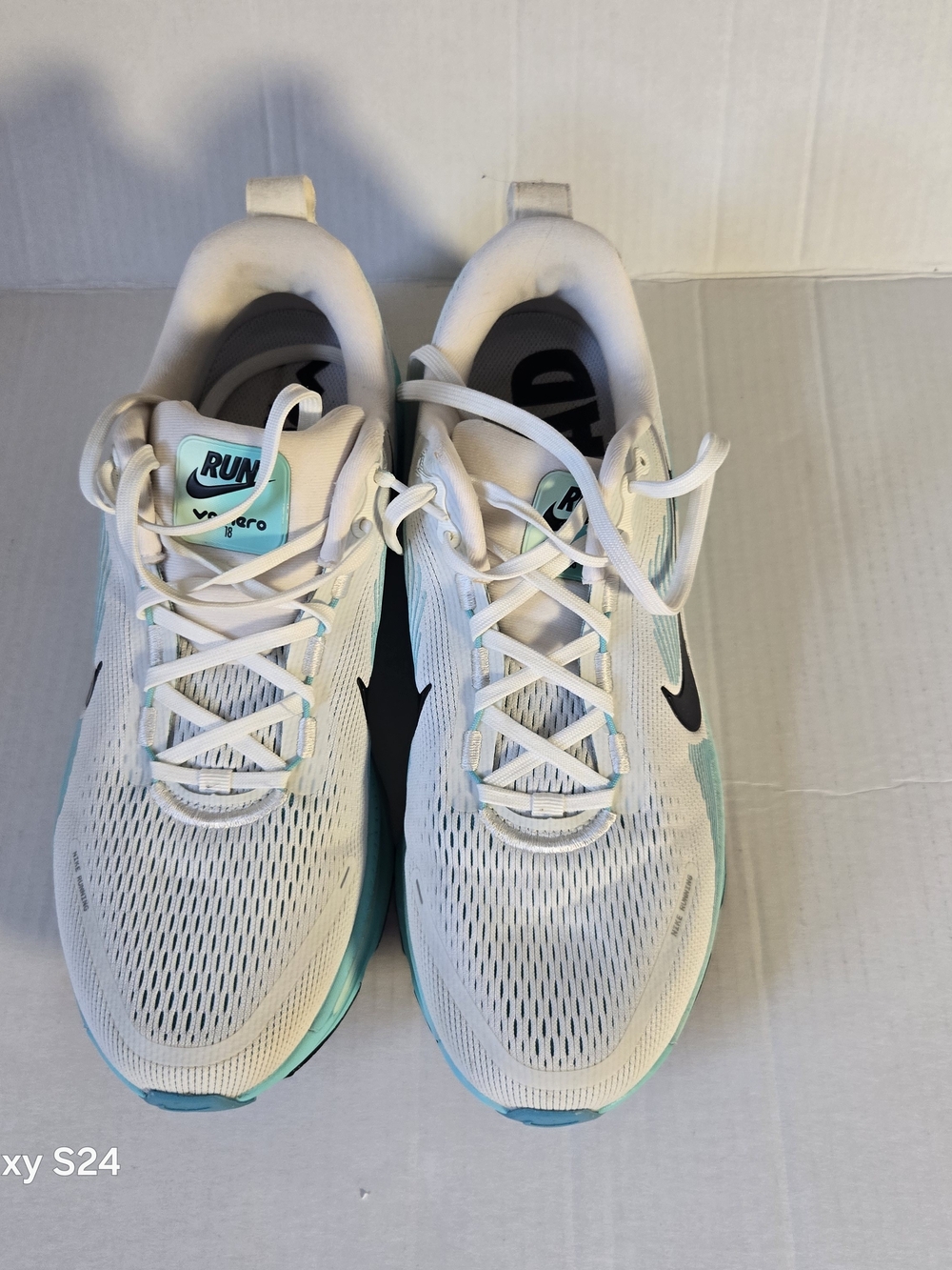 Nike Men's Run Vapor Lightweight White & Teal Running Shoes